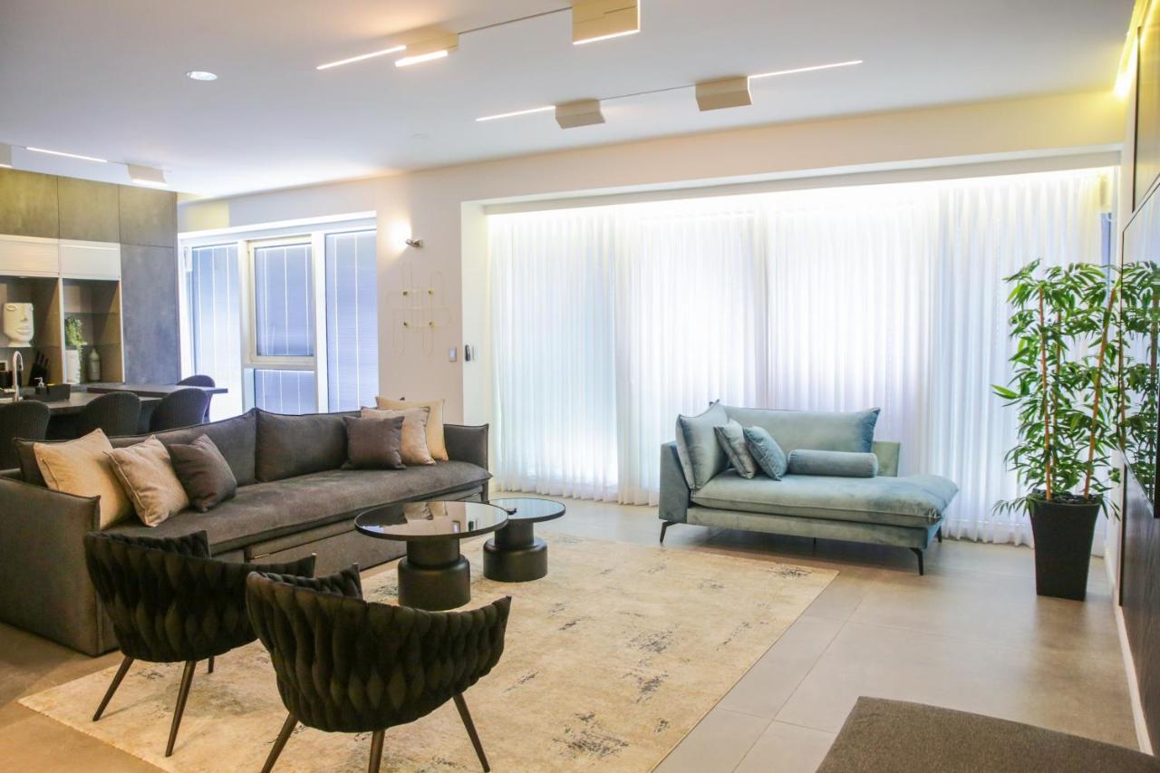 Appartamento Yalarent Midtown Towers Tlv Tel Aviv Esterno foto