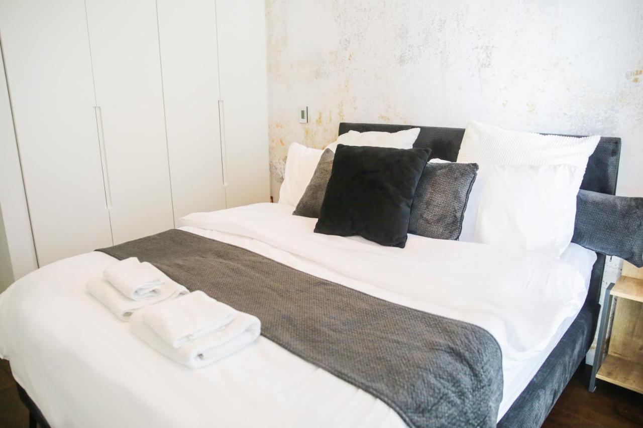 Appartamento Yalarent Midtown Towers Tlv Tel Aviv Esterno foto