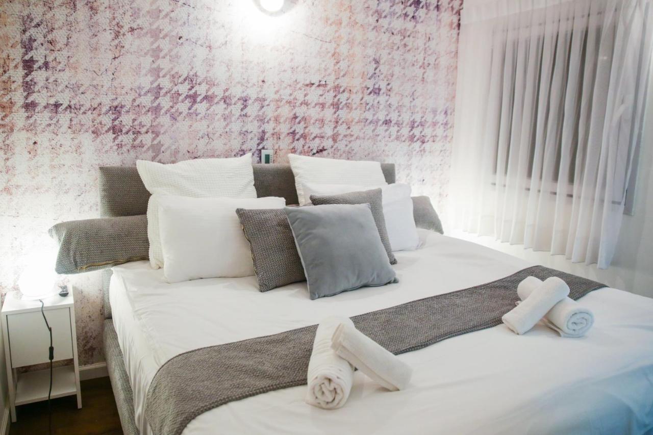 Appartamento Yalarent Midtown Towers Tlv Tel Aviv Esterno foto