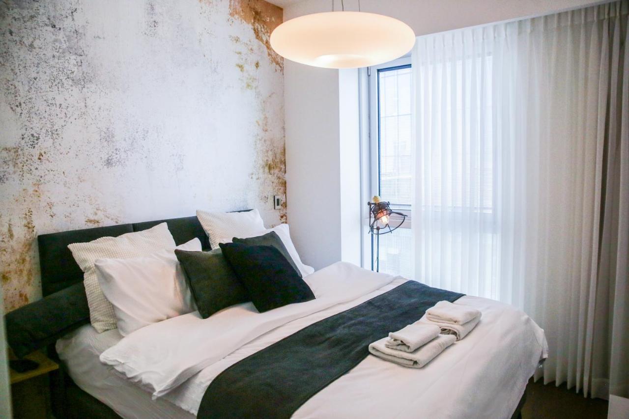 Appartamento Yalarent Midtown Towers Tlv Tel Aviv Esterno foto